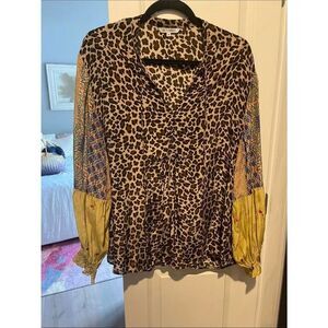 Benares Women's Leopard Print V-Neck Blouse with Gold Accent Sleeves
